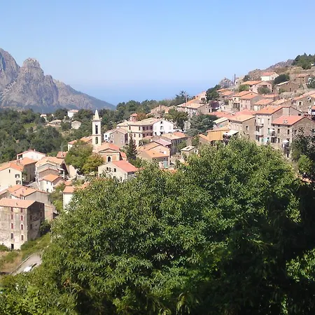 Apart-hotel A Barcella Porto (Corsica)